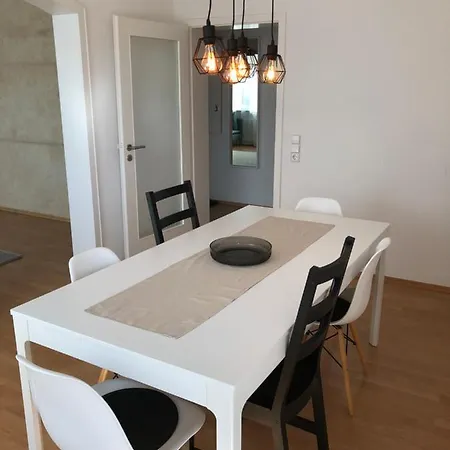 Stuttgart Messe & Flughafen Apartman *